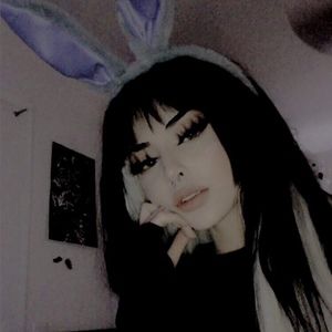 Meet your Posher, Corinne